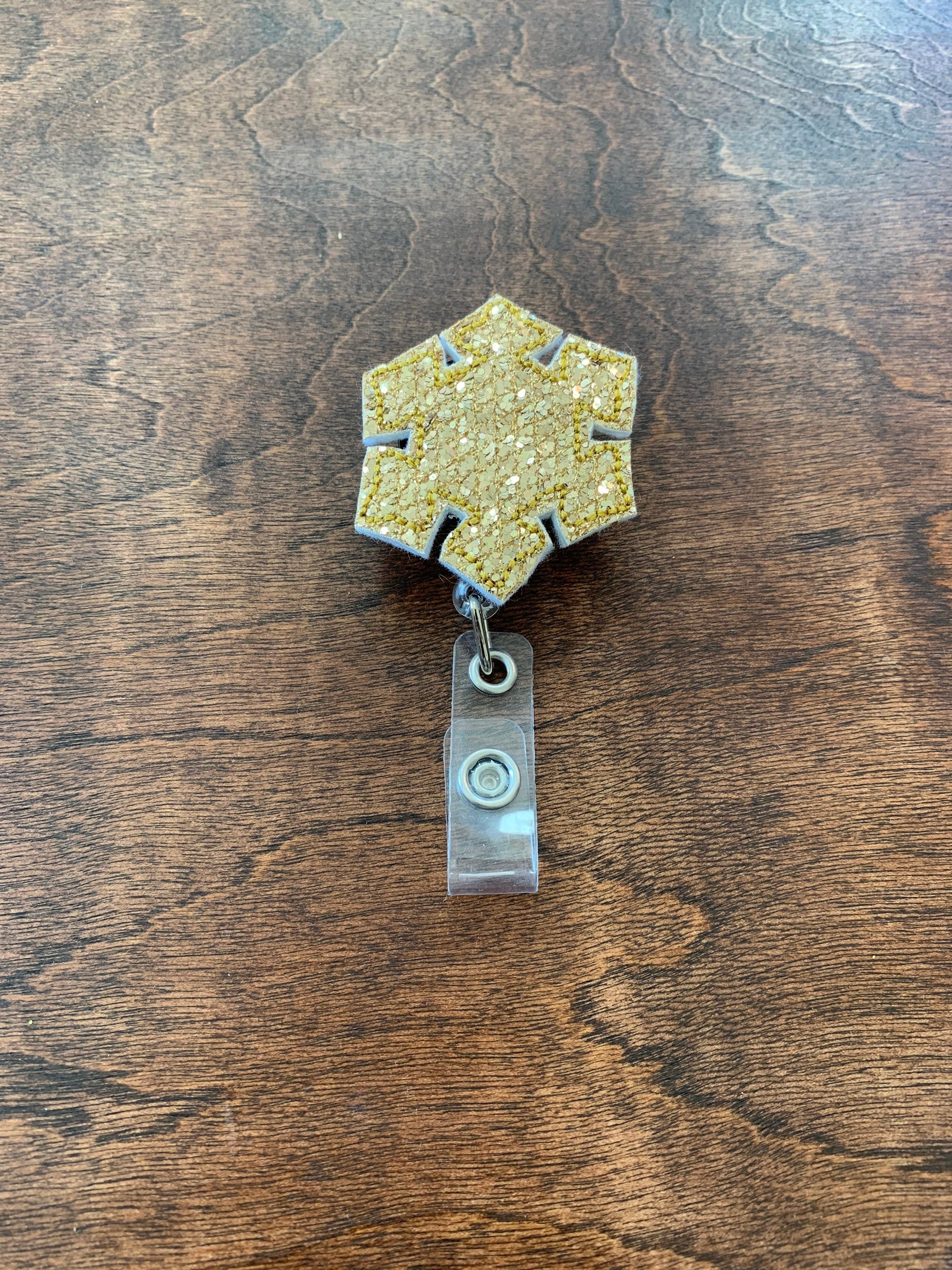 Glitter Snowflake Badge Reel - Heavy Duty ID Badge Holder for Nurse – 13  Dragonfly Designs
